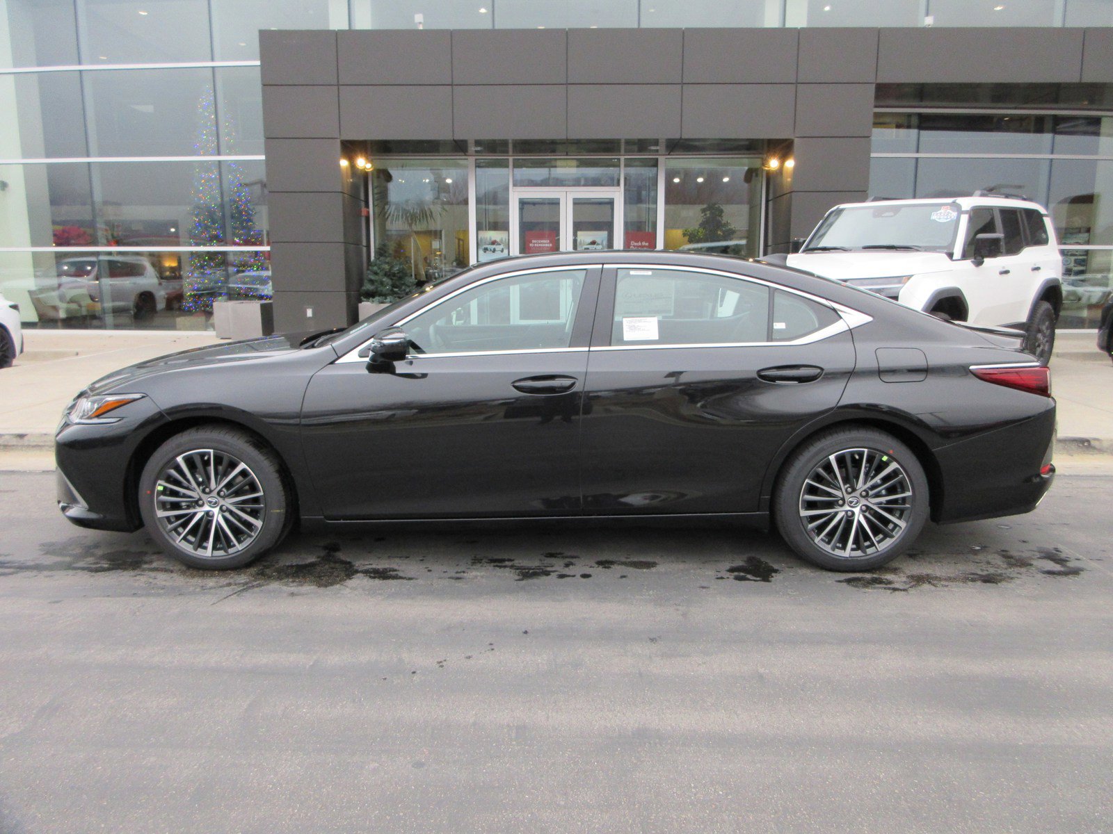 New 2025 Lexus ES 350 w/ Premium Package image 3