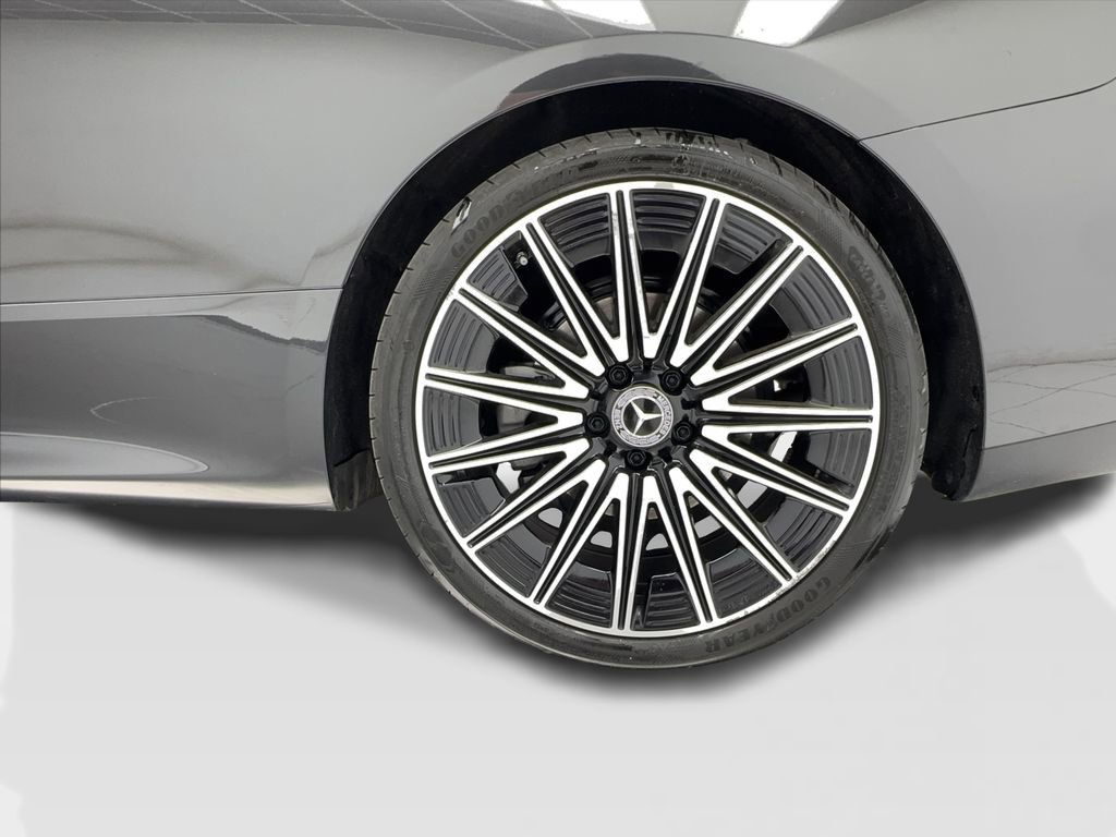 Used 2025 Mercedes-Benz CLE 300 4MATIC Coupe image 12