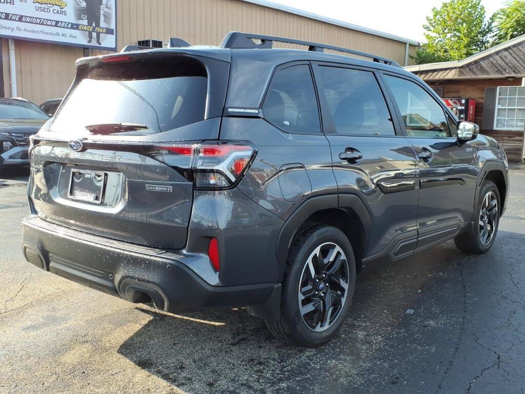 Used 2025 Subaru Forester Limited AWD/4WD image 4
