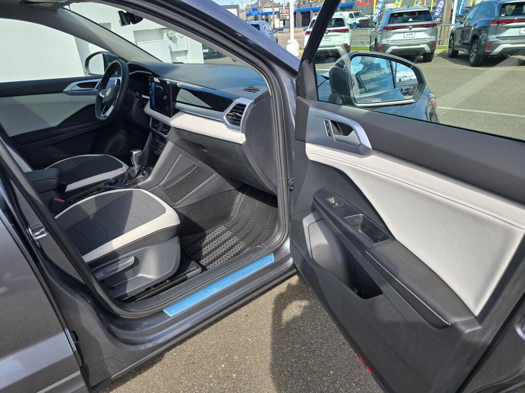 New 2026 Volkswagen Taos SE AWD/4WD image 39