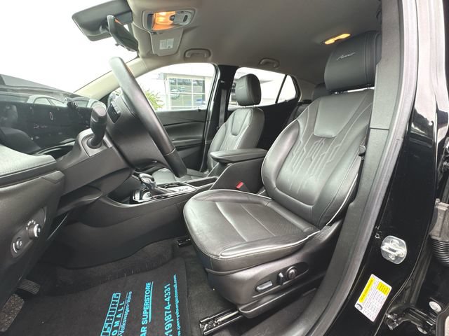 Used 2024 Buick Encore GX Avenir w/ Avenir Technology Package FWD image 18
