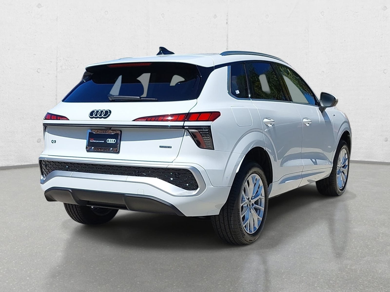 Certified 2026 Audi Q3 quattro 2.0T AWD/4WD image 5
