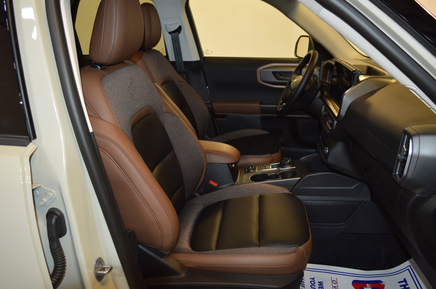 Used 2025 Ford Bronco Sport Outer Banks w/ Outer Banks Tech Package+ image 11