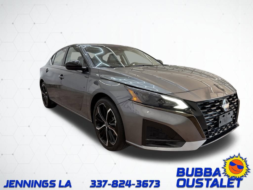 Used 2023 Nissan Altima 2.5 SR image 4