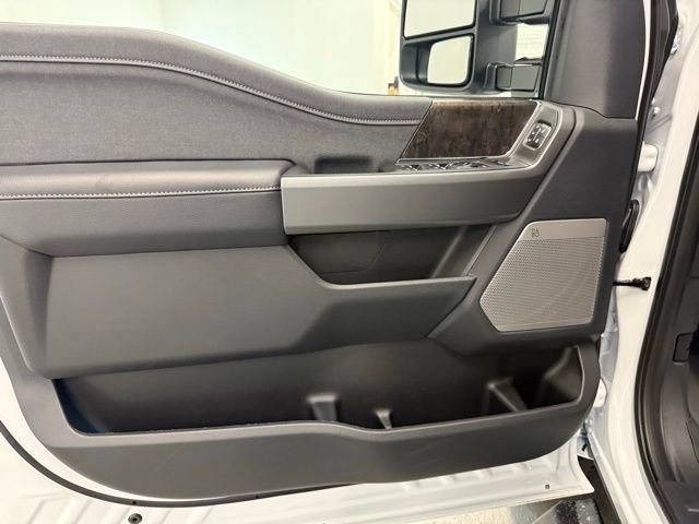 New 2026 Ford F250 4x4 Crew Cab Super Duty image 12