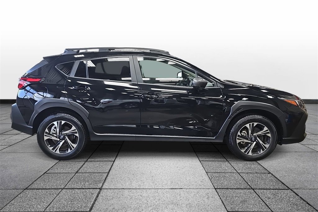 Used 2024 Subaru Crosstrek 2.0i Premium image 4