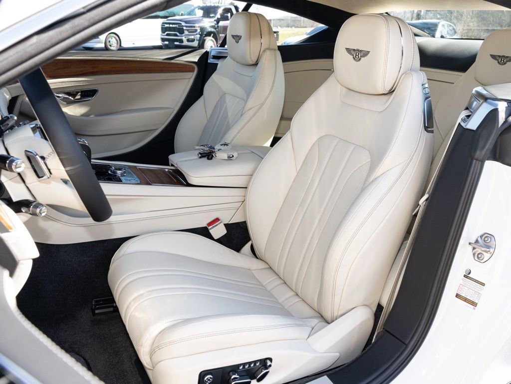 Used 2026 Bentley Continental GT image 28