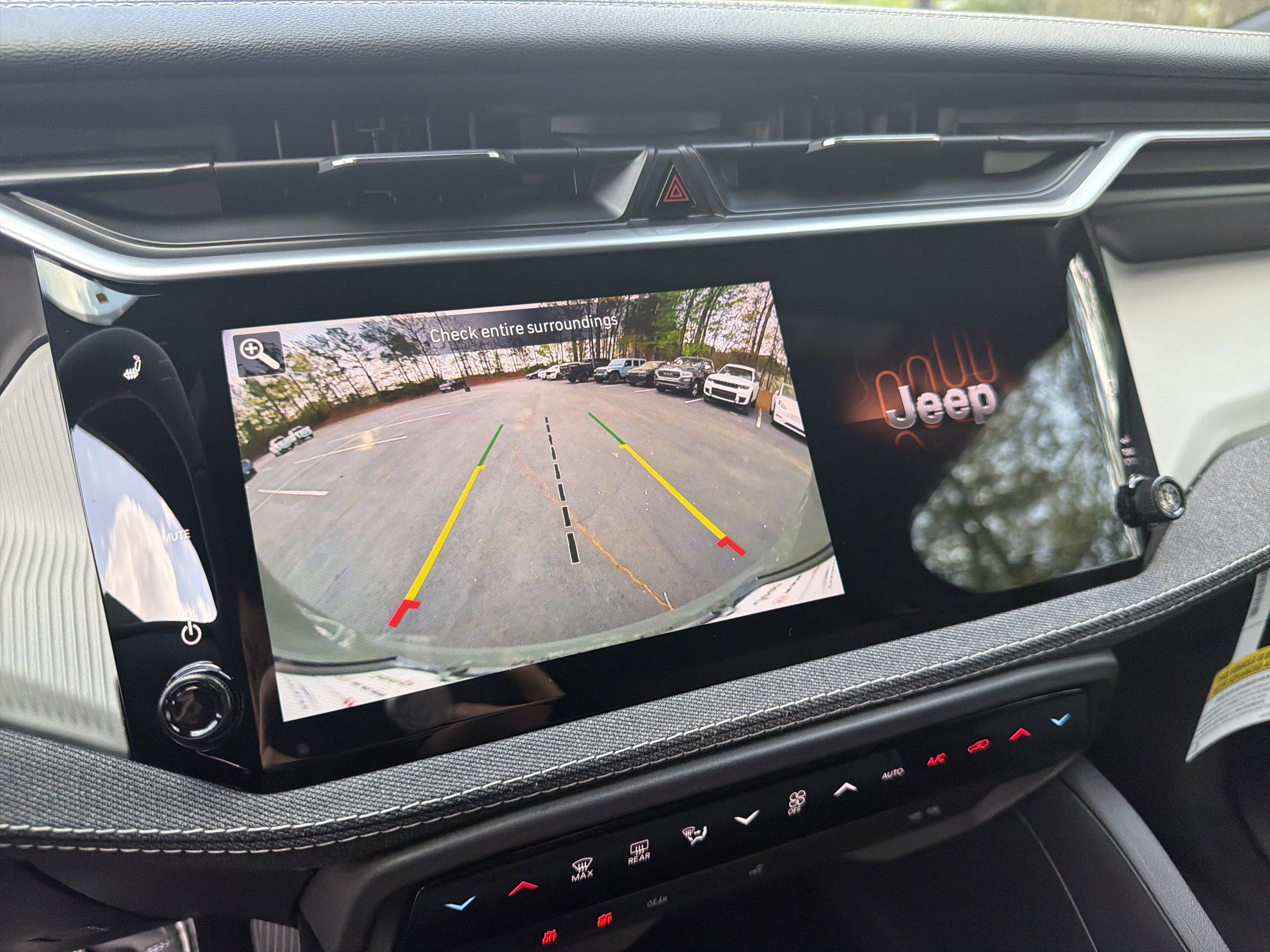 New 2026 Jeep Cherokee Laredo image 34