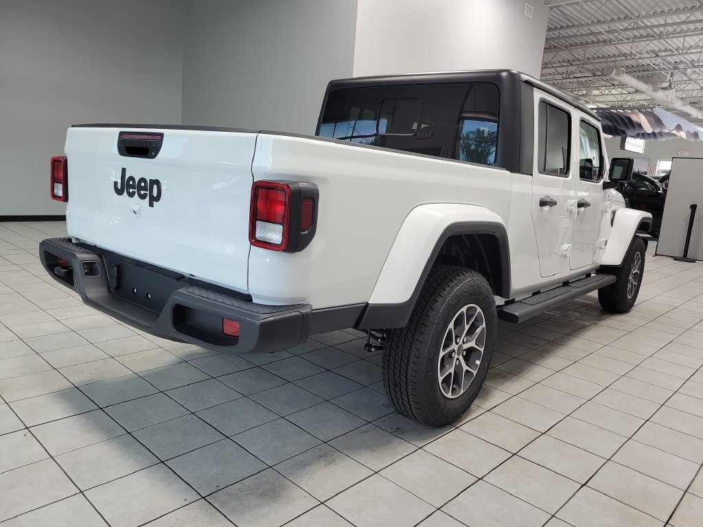 New 2026 Jeep Gladiator Sport AWD/4WD image 7