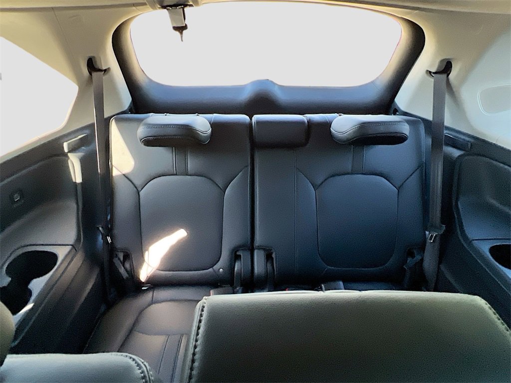 Used 2023 Honda Pilot Touring image 28