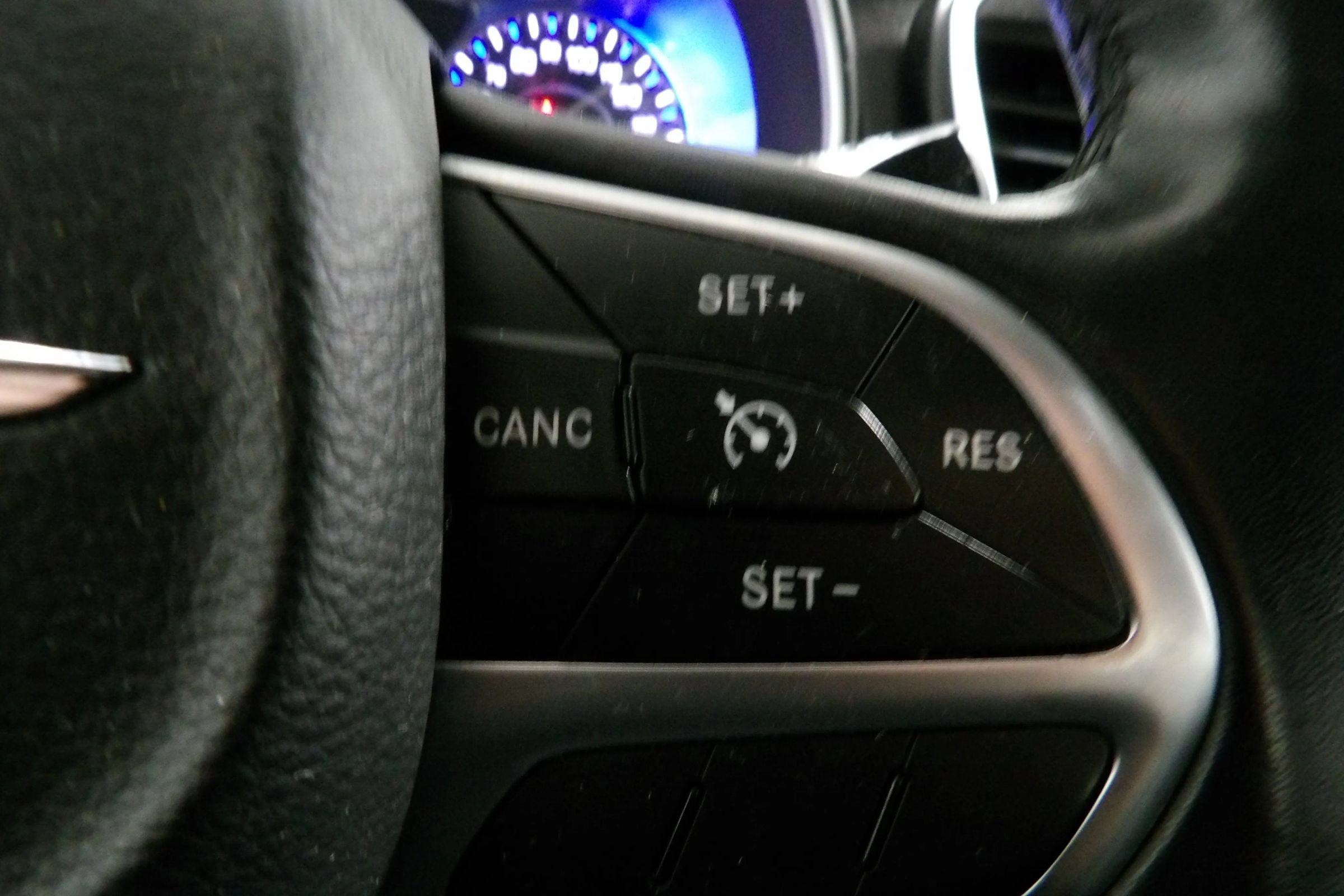 Used 2016 Chrysler 200 Limited w/ Convenience Group FWD image 13