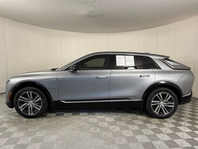 Certified 2024 Cadillac Lyriq Tech RWD image 3