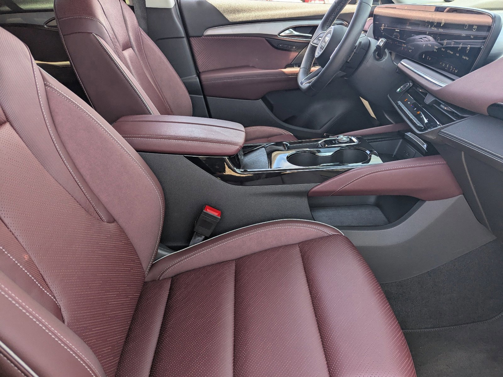 Used 2025 Buick Envision Sport Touring image 12