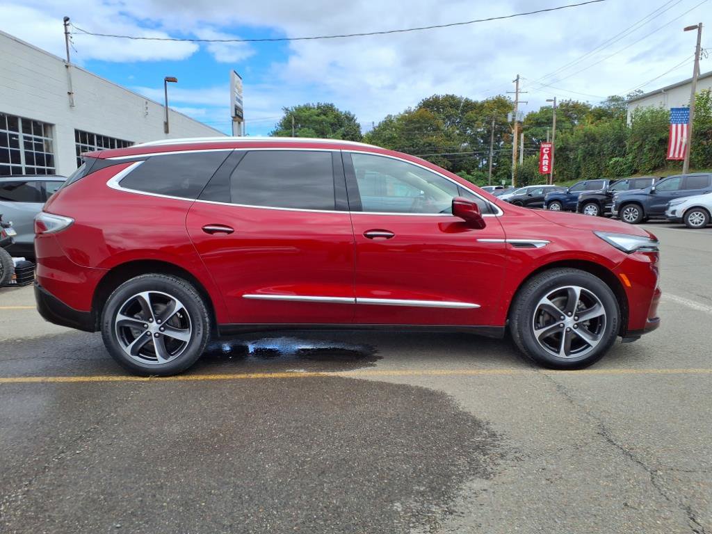 Used 2022 Buick Enclave Essence w/ Experience Buick Package image 2