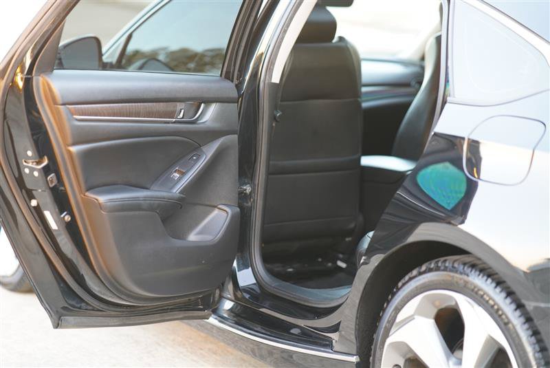 Used 2019 Honda Accord Touring image 61