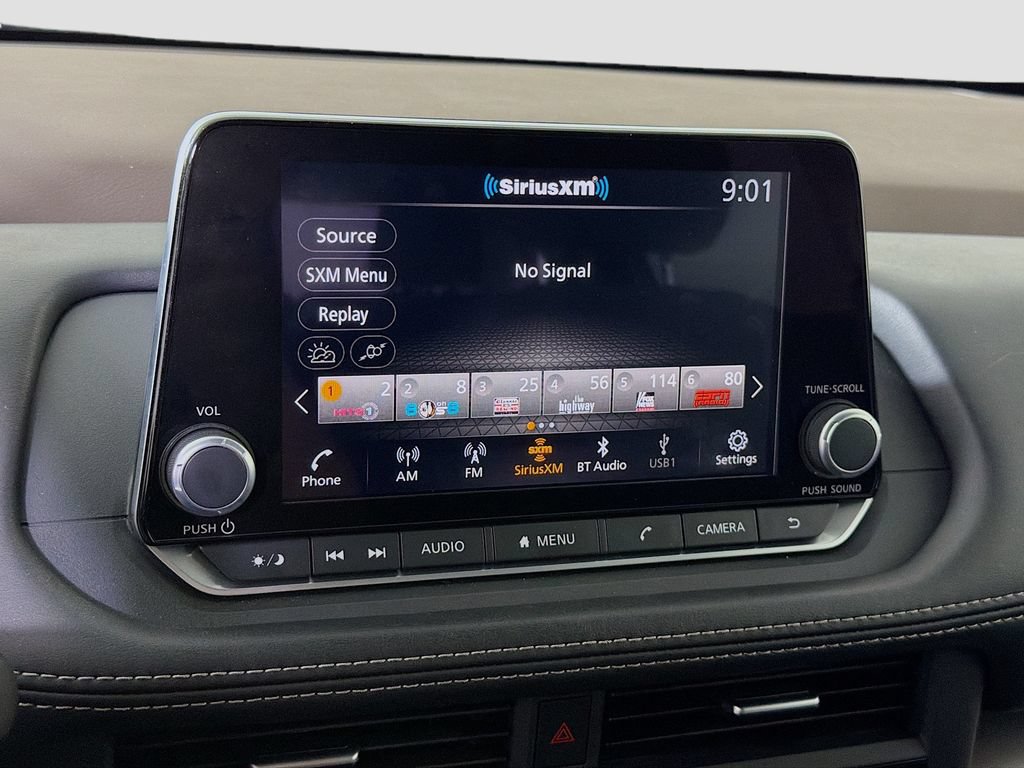 Used 2023 Nissan Rogue SV AWD/4WD image 17