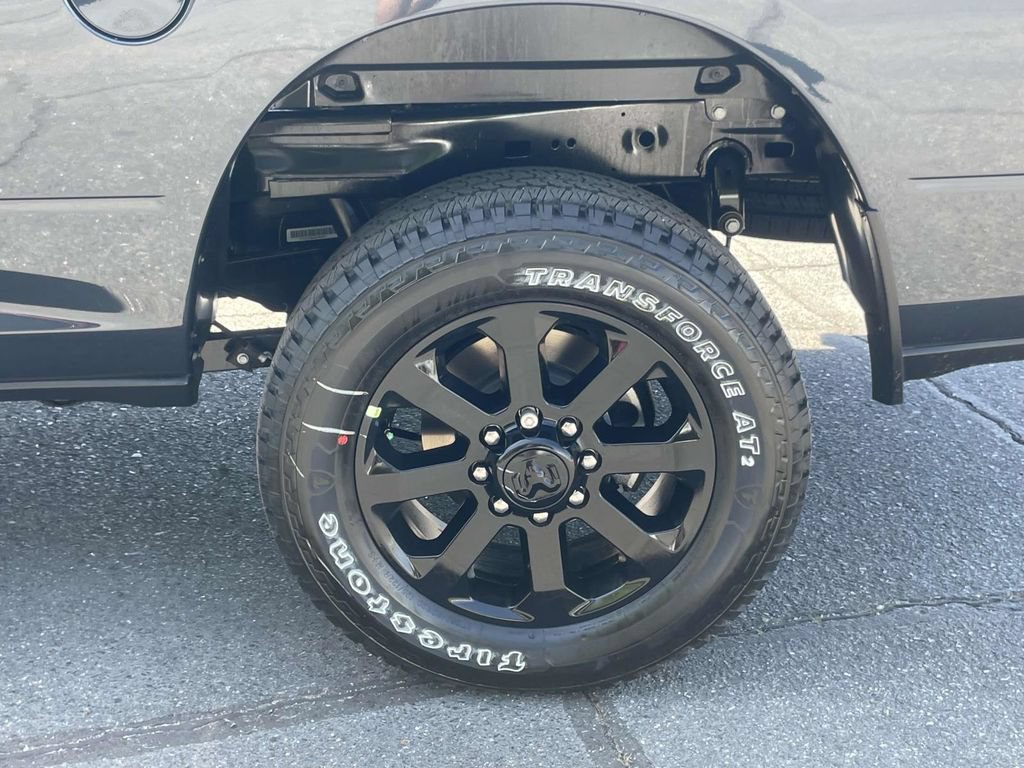 New 2026 RAM 2500 Laramie AWD/4WD image 12