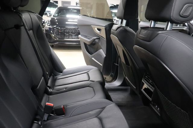 Used 2021 Audi Q8 Premium Plus w/ Premium Plus Package image 20