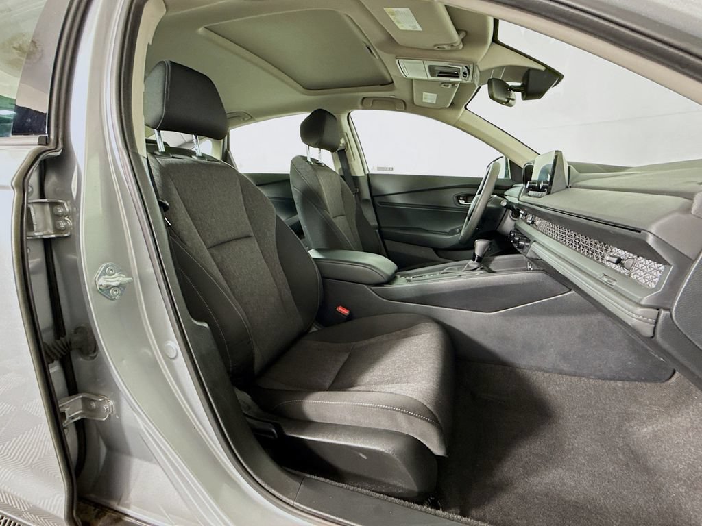Used 2024 Honda Accord EX image 25