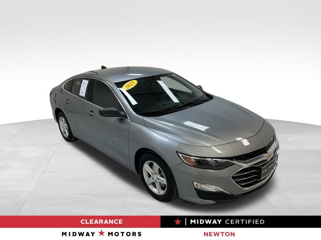 Used 2025 Chevrolet Malibu LS image 1