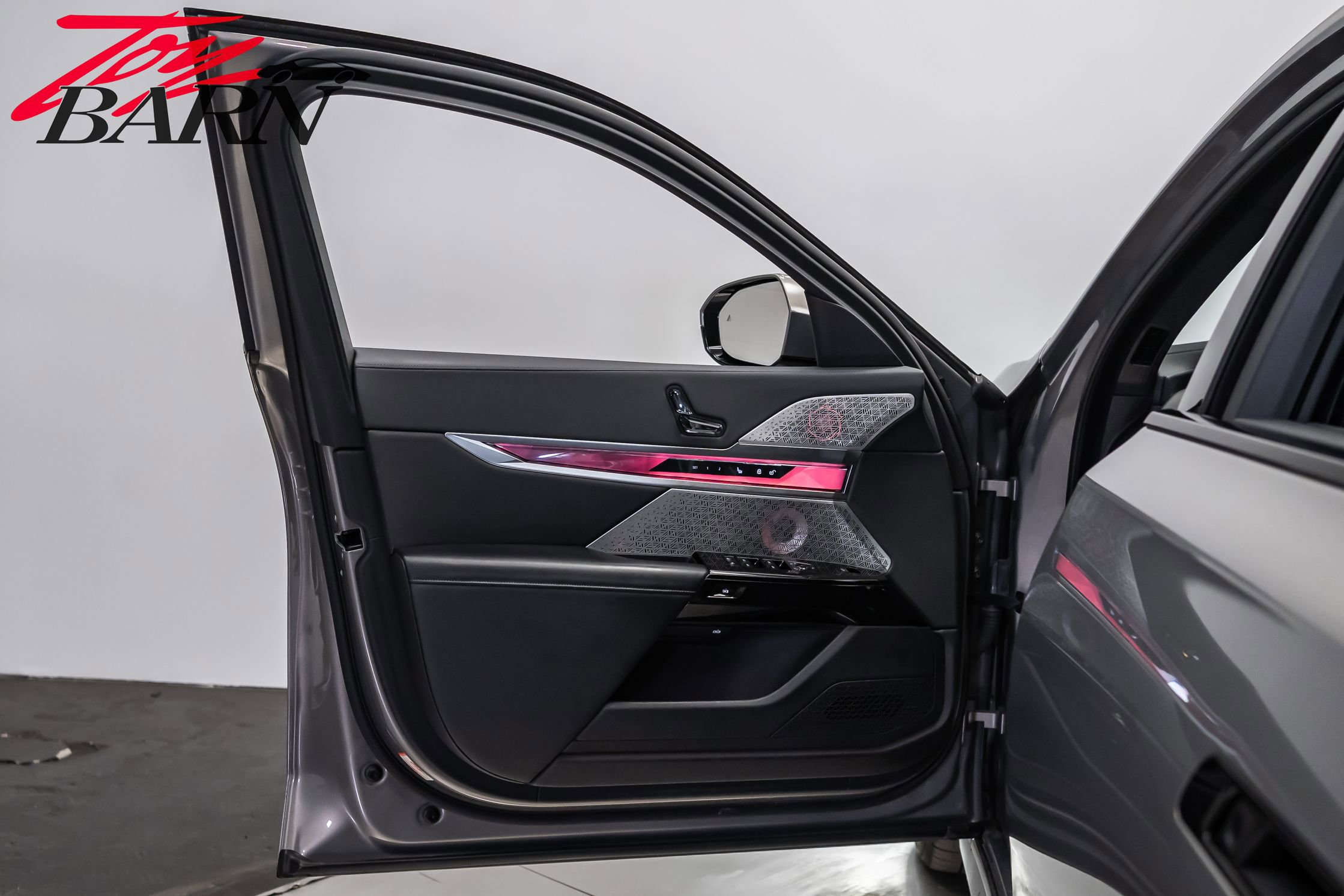 Used 2024 BMW 760i xDrive w/ Executive Package image 20