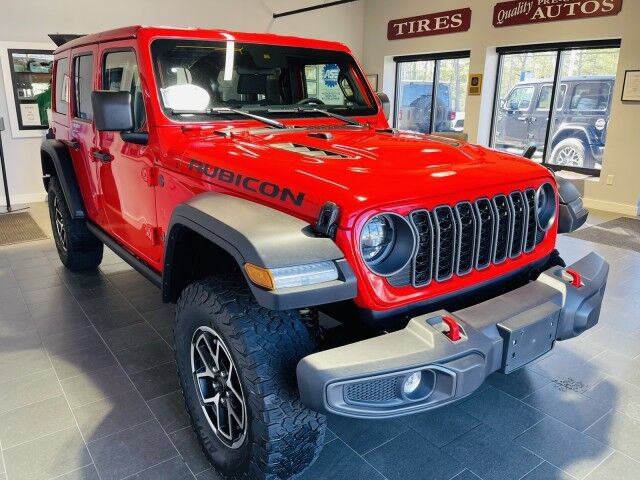 Used 2025 Jeep Wrangler Unlimited Rubicon AWD/4WD image 4