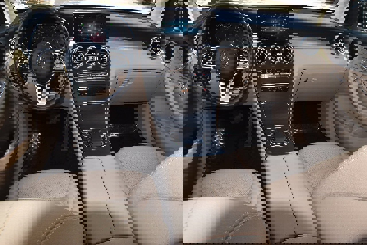 Used 2022 Mercedes-Benz GLC 300 image 16