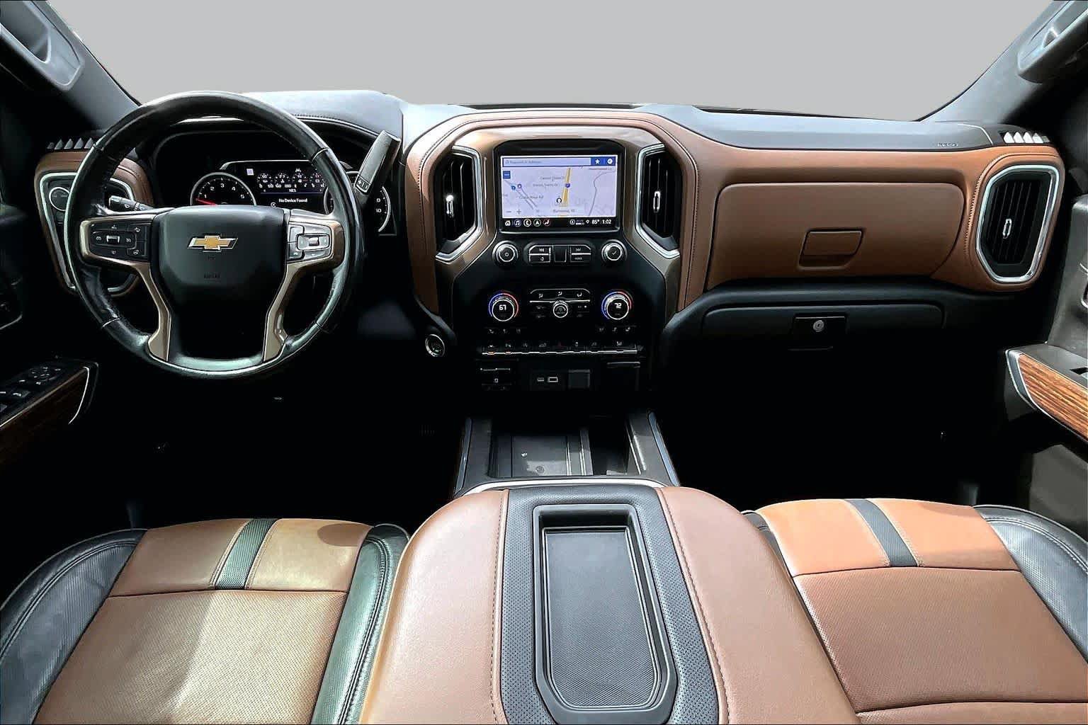 Used 2021 Chevrolet Silverado 1500 High Country w/ Technology Package AWD/4WD image 15