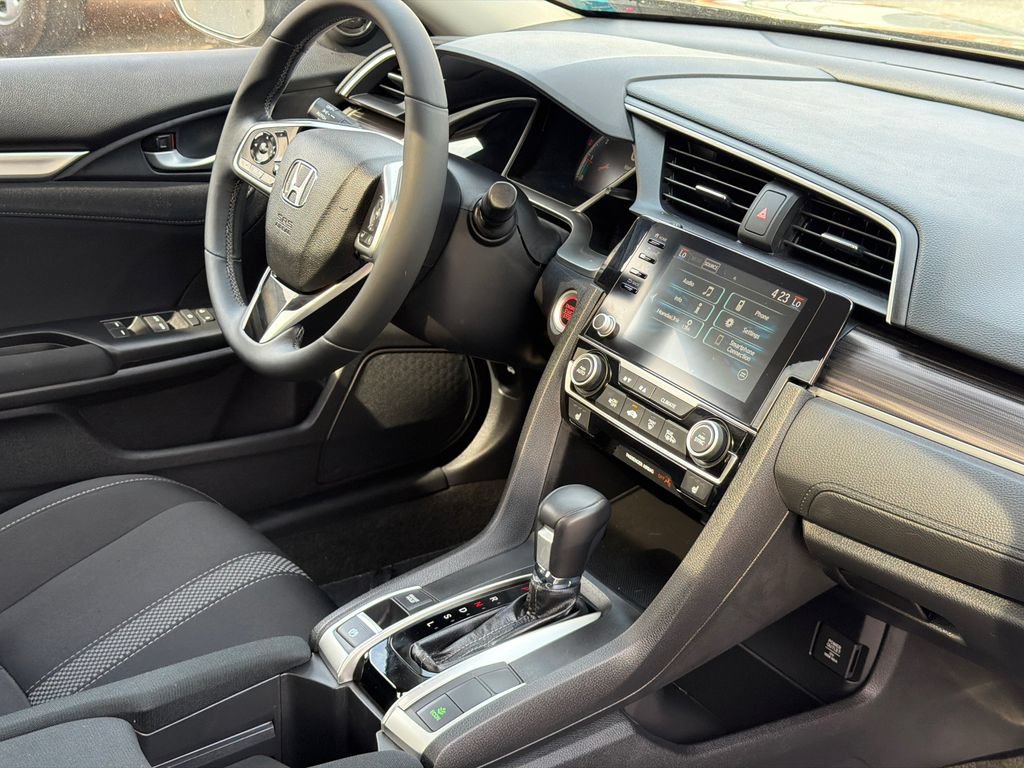 Used 2019 Honda Civic EX image 7