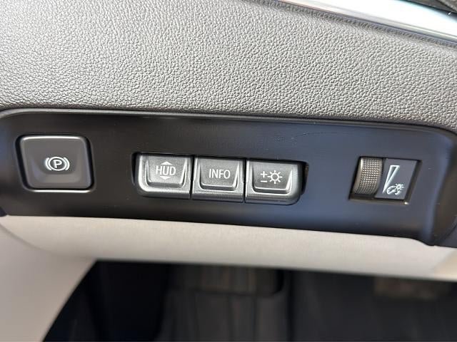 Used 2023 Buick Enclave Premium w/ Experience Buick Package AWD/4WD image 33