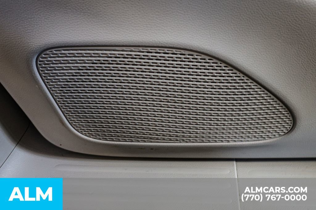 Used 2024 Chrysler Pacifica Touring-L FWD image 59