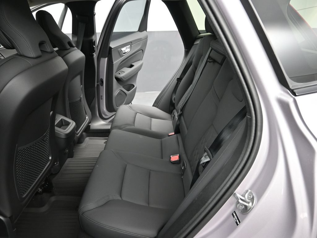 New 2026 Volvo XC60 B5 Plus w/ Climate Package AWD/4WD image 14
