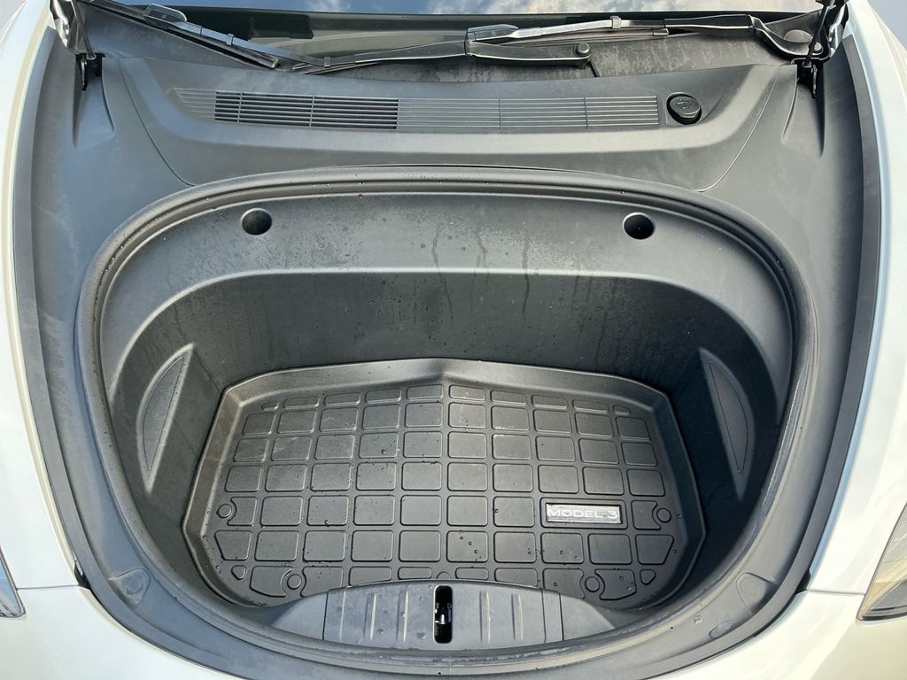 Used 2021 Tesla Model 3 Performance image 18