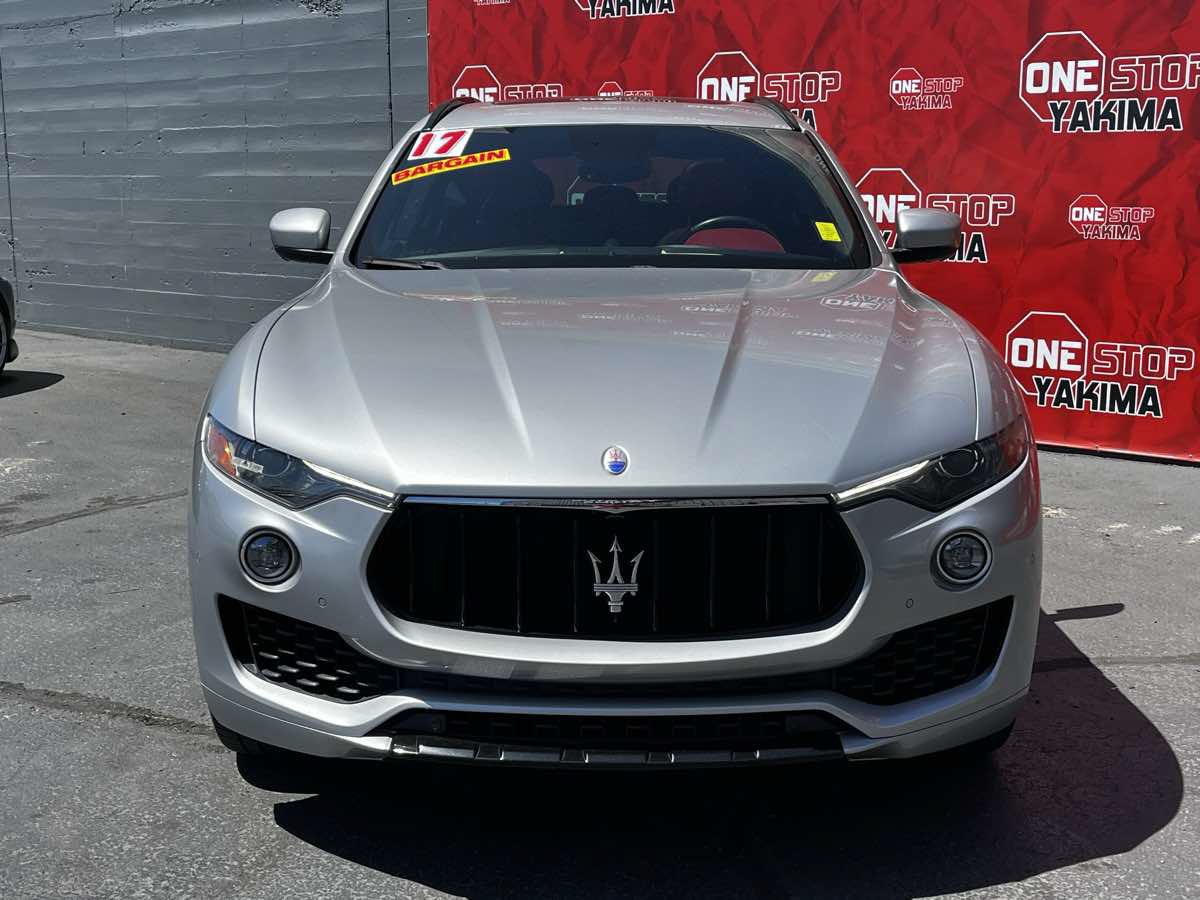 Used 2017 Maserati Levante S AWD/4WD image 2