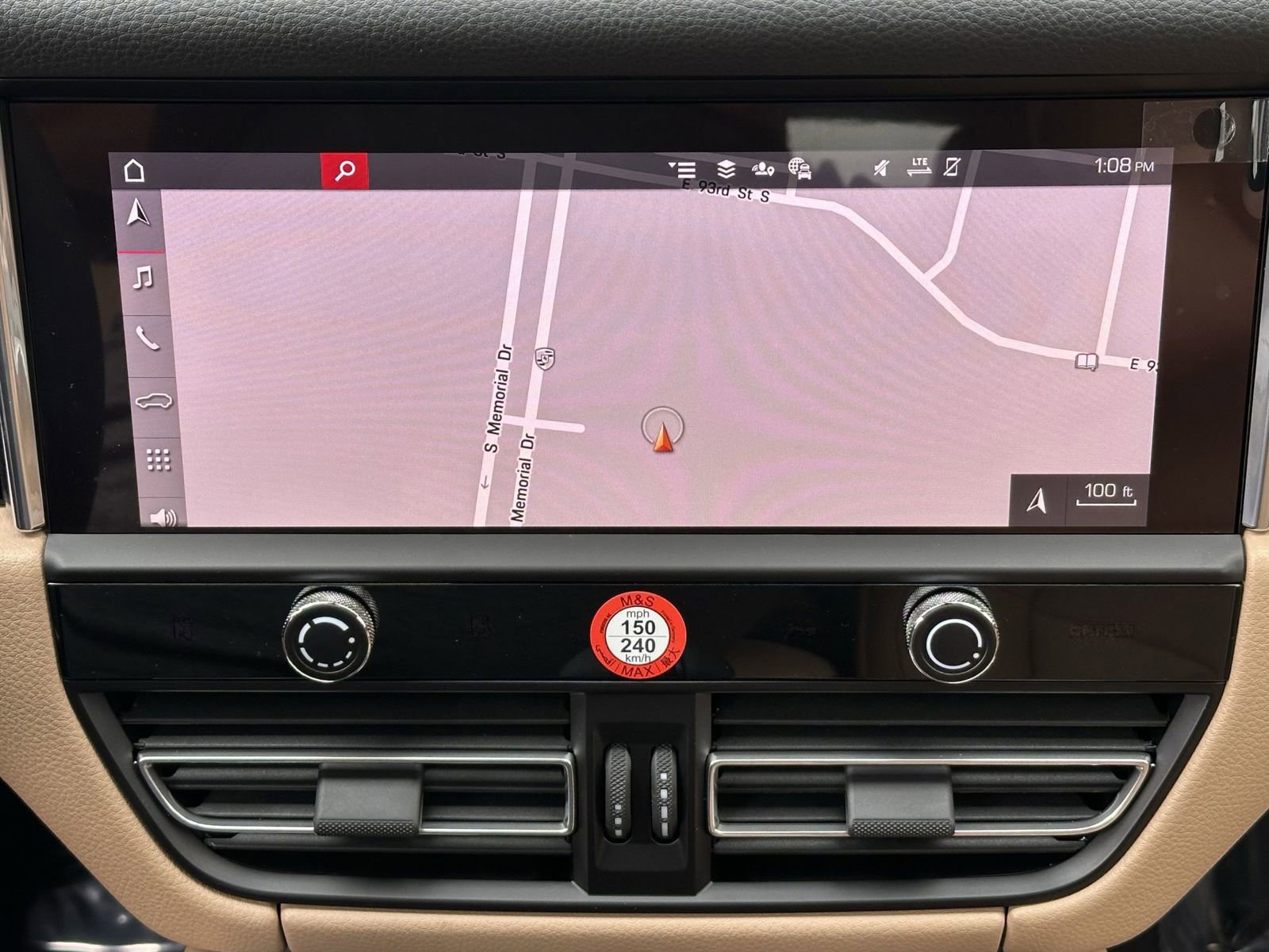 Certified 2026 Porsche Macan image 22