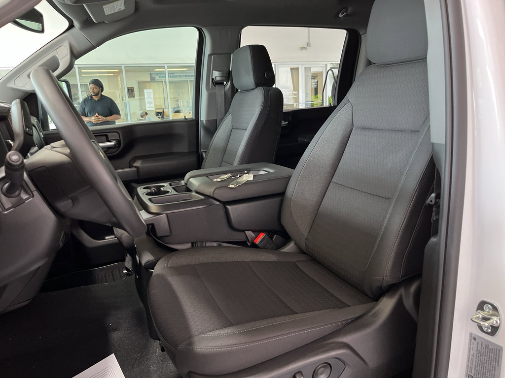 New 2026 Chevrolet Silverado 2500 Custom w/ Custom Value Package AWD/4WD image 11