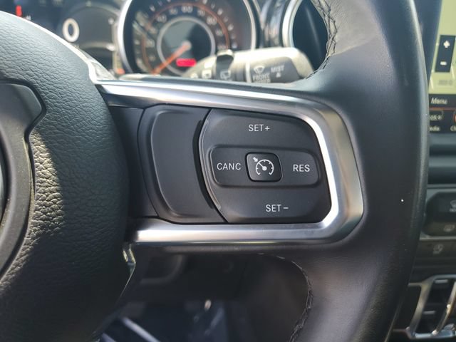 Used 2020 Jeep Wrangler Unlimited Sahara AWD/4WD image 28