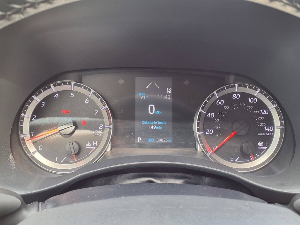 Used 2022 Toyota Highlander LE FWD image 34