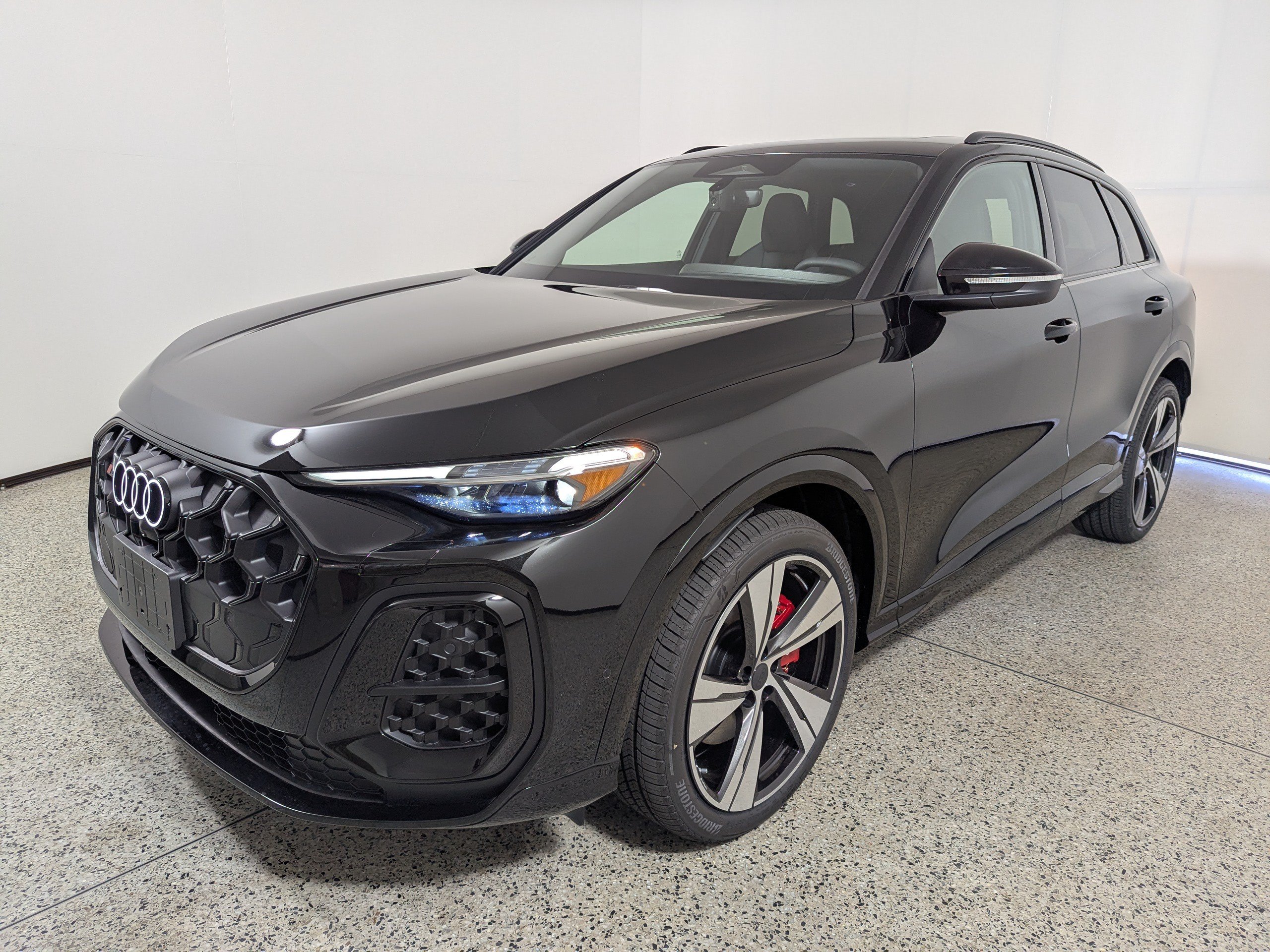 New 2026 Audi SQ5 Premium Plus AWD/4WD image 3