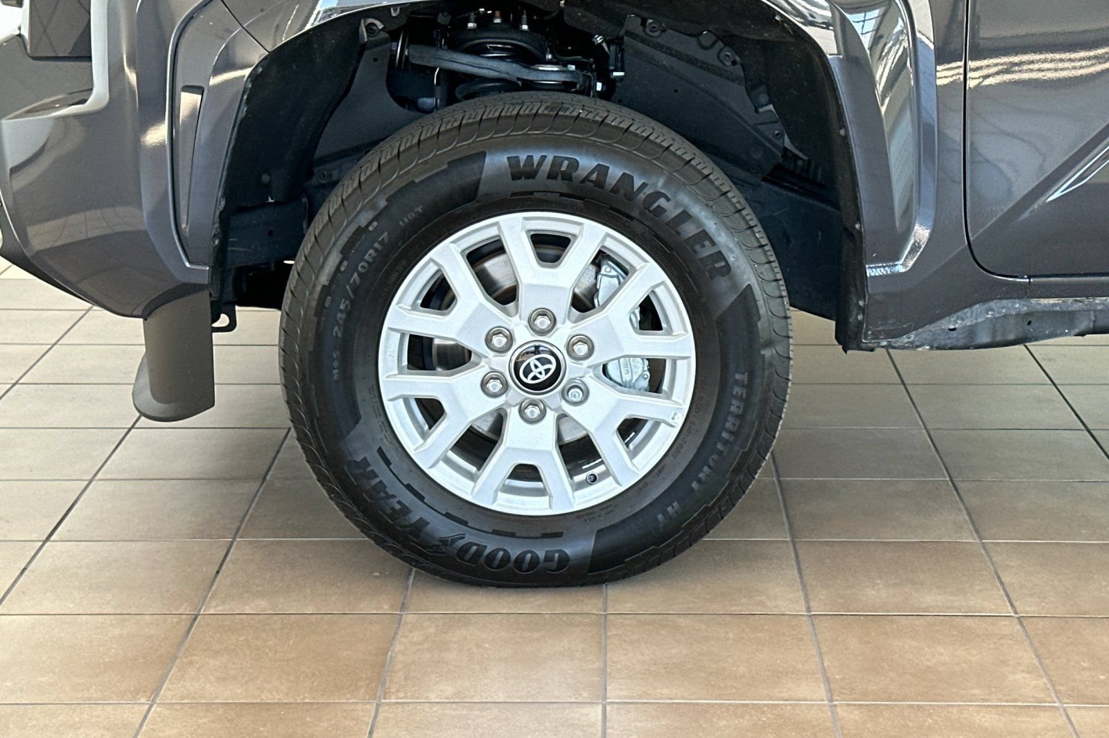 Certified 2026 Toyota Tacoma SR5 AWD/4WD image 25