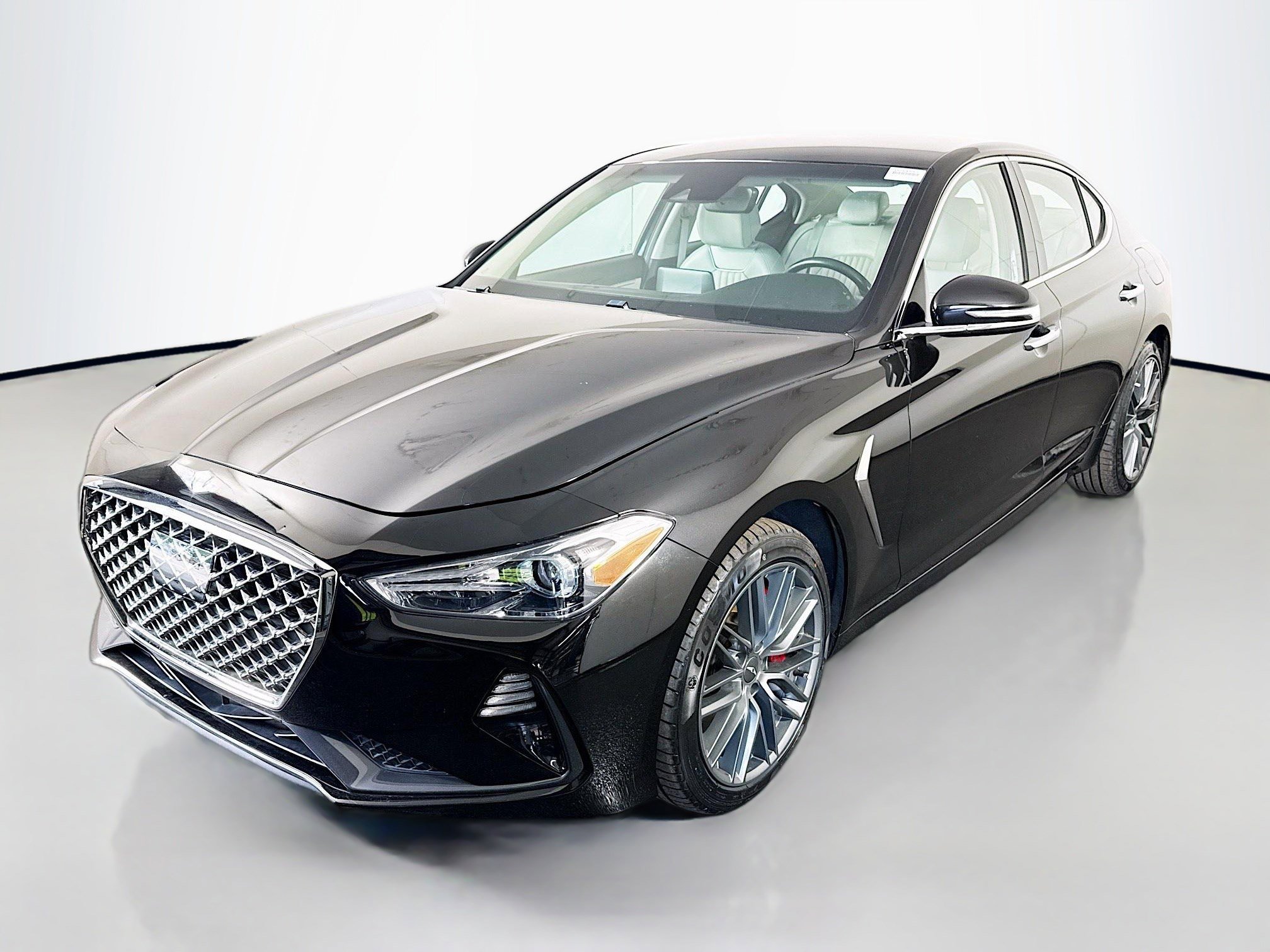 Used 2019 Genesis G70 3.3T Advanced AWD/4WD image 4