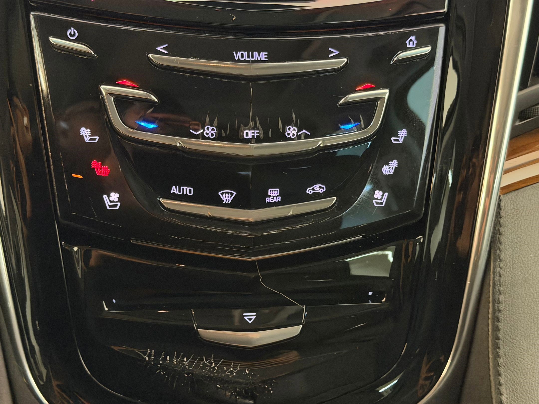 Used 2016 Cadillac Escalade Premium image 28