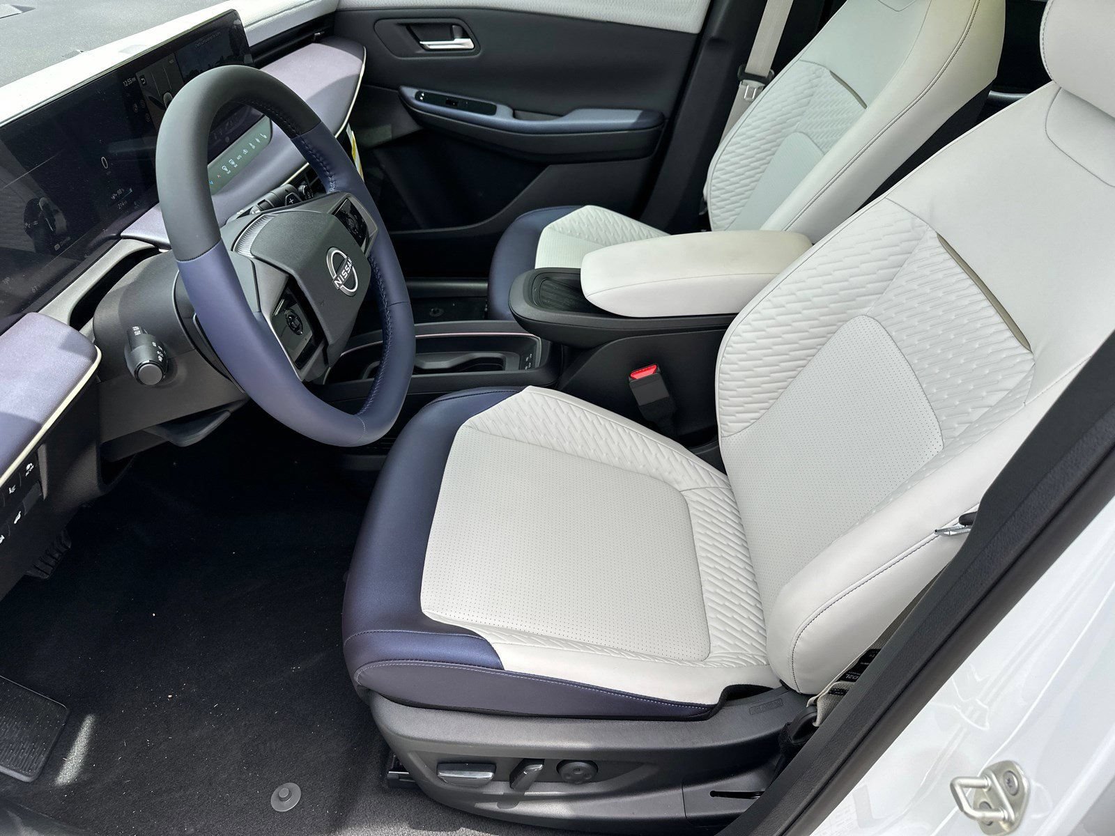 New 2026 Nissan Leaf Platinum+ FWD image 7