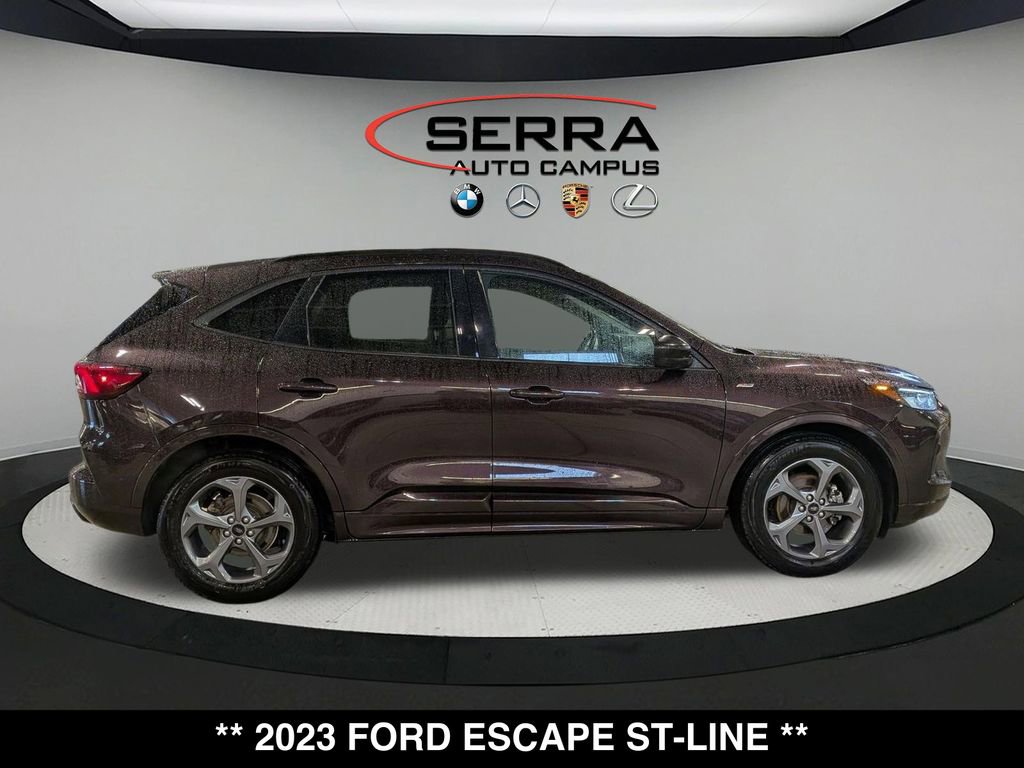 Used 2023 Ford Escape ST-Line w/ Tech Pack #1 FWD image 10