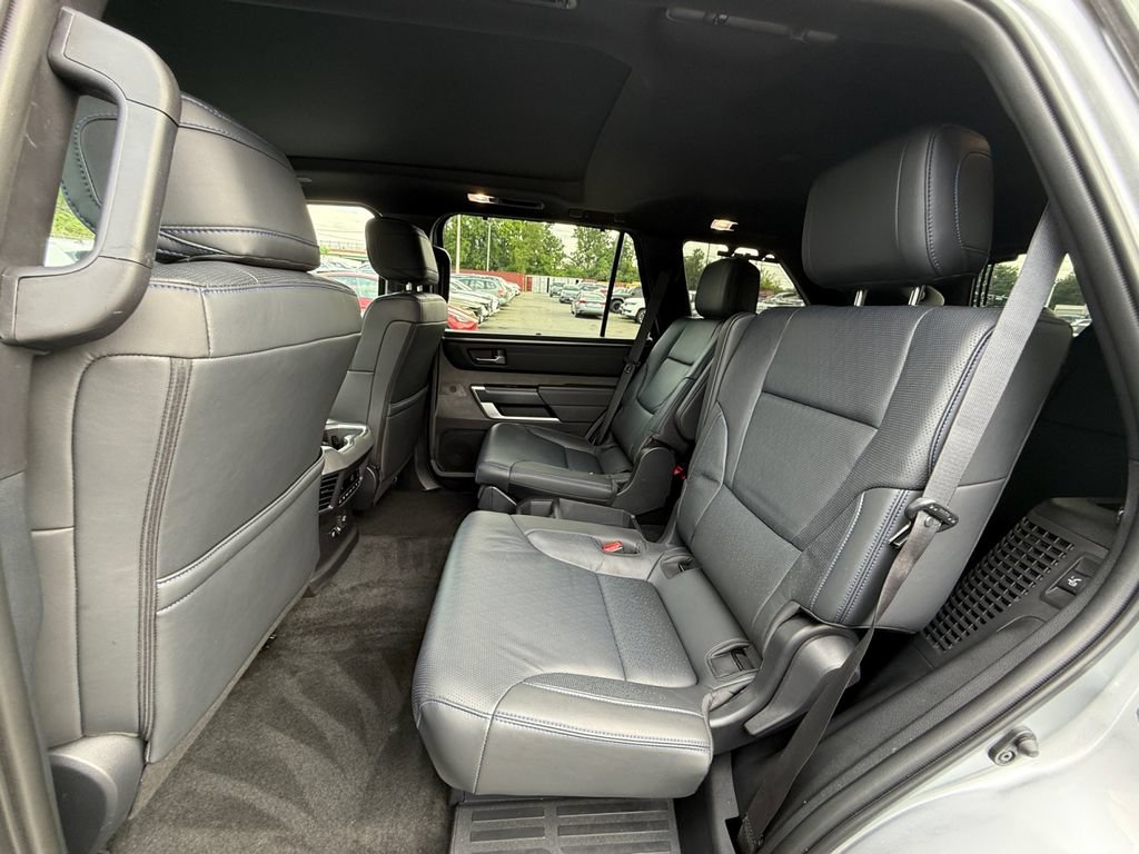 Used 2025 Toyota Sequoia Platinum AWD/4WD image 24