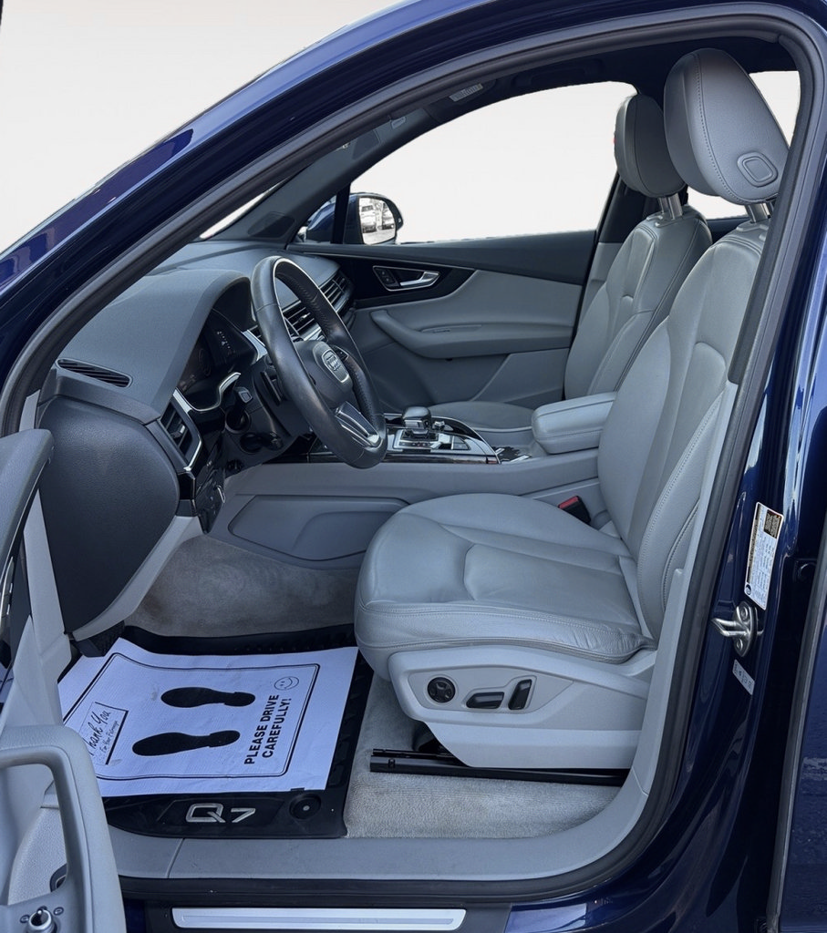 Used 2019 Audi Q7 3.0T Premium Plus w/ Premium Plus Package AWD/4WD image 12