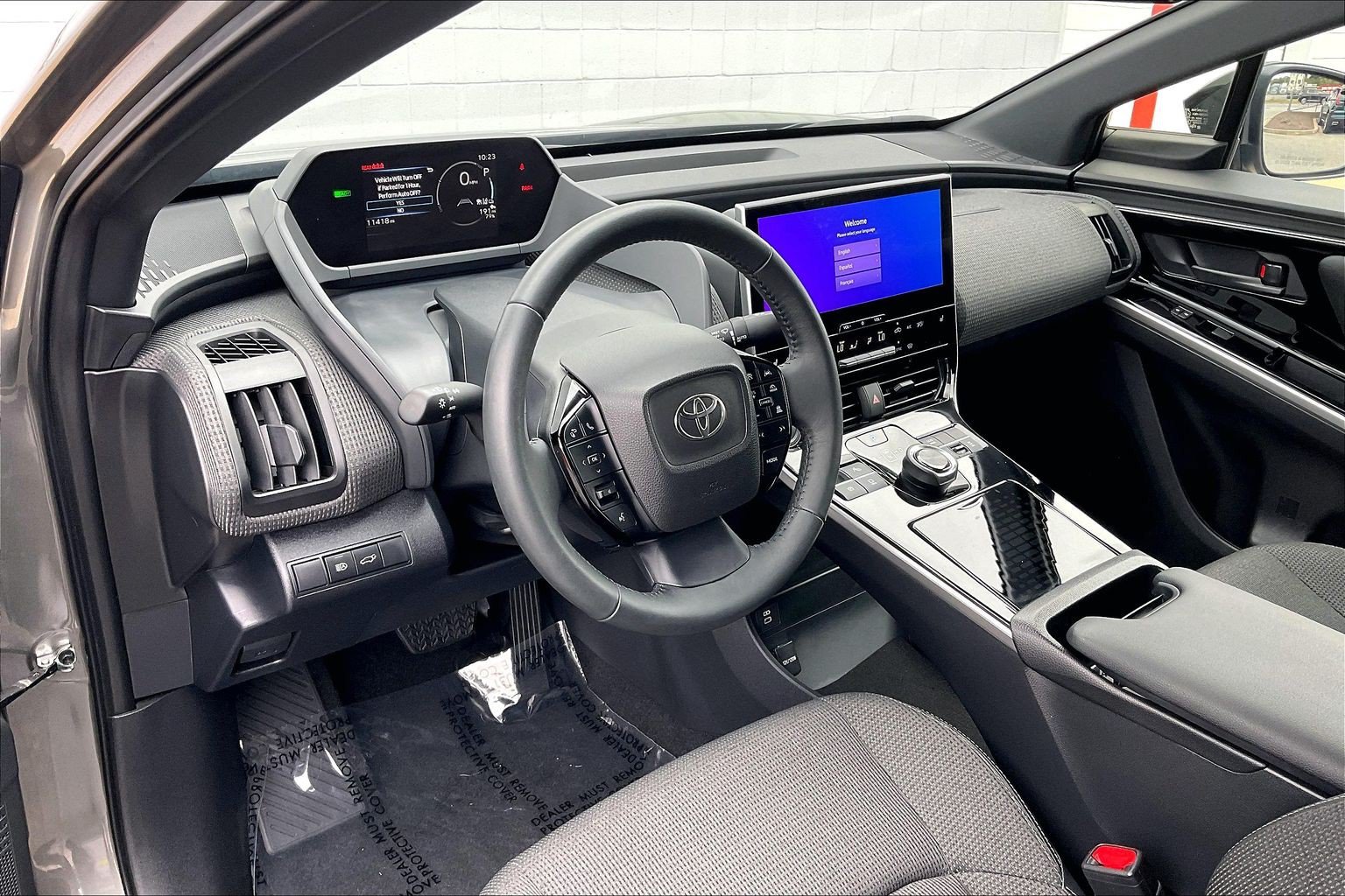 Used 2025 Toyota bZ4X AWD w/ Weather Package image 18