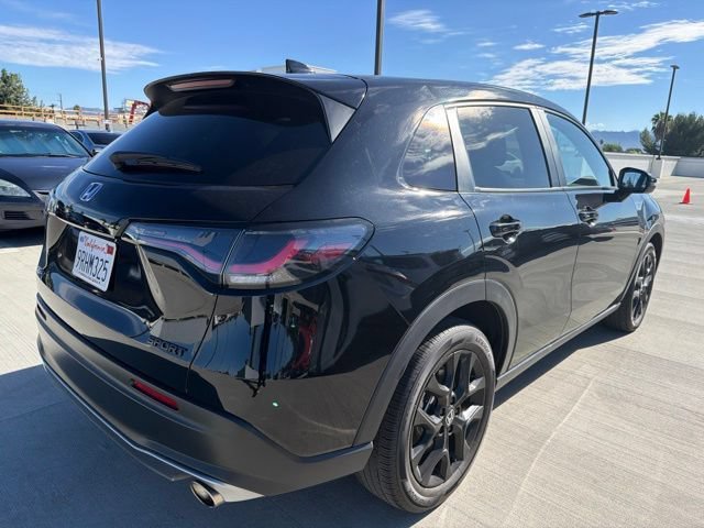 Used 2025 Honda HR-V Sport image 2