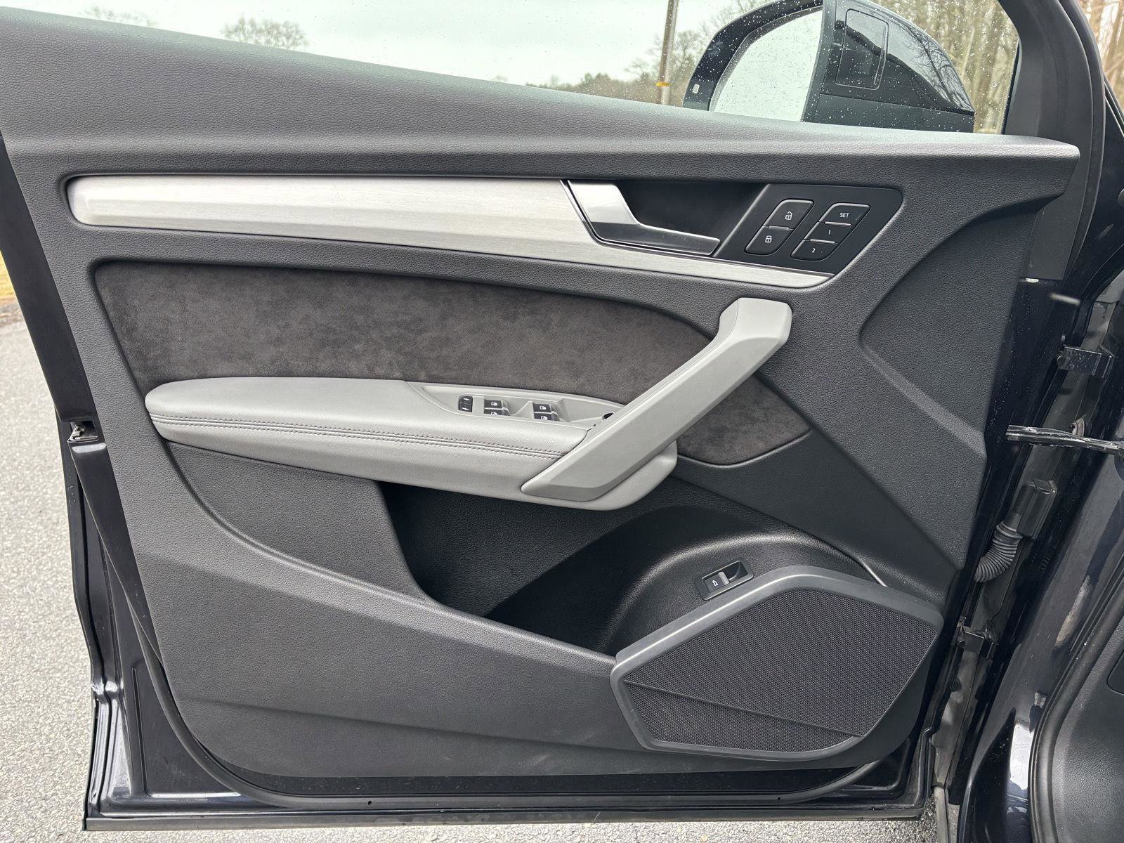 Used 2019 Audi SQ5 Premium Plus image 36