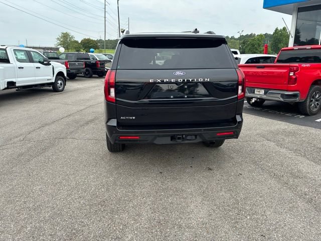Used 2025 Ford Expedition Active AWD/4WD image 29